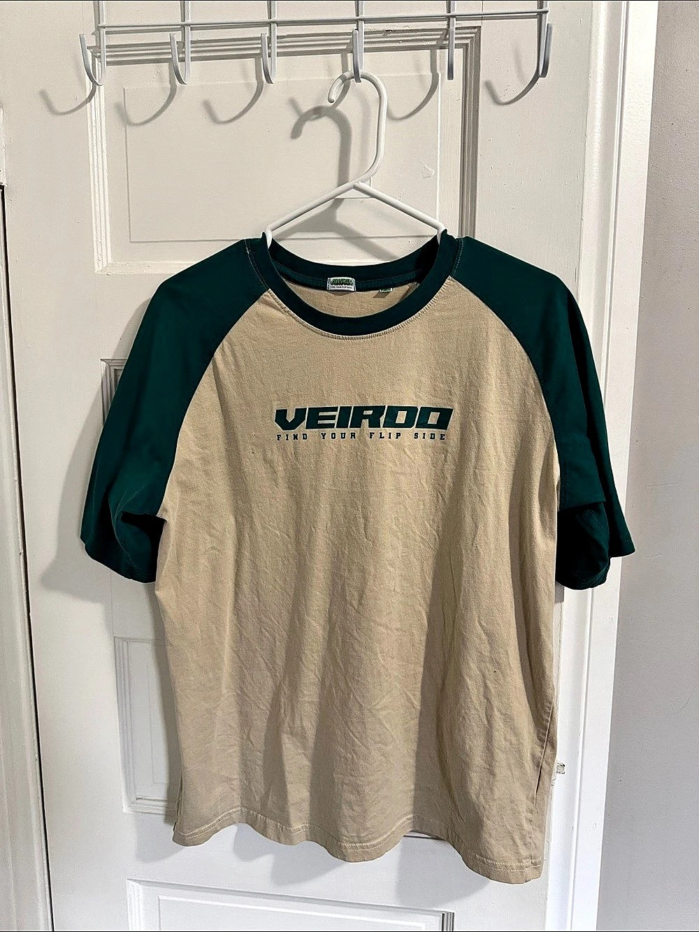 Birdco Raglan Graphic Tee in Green & Beige Size Small